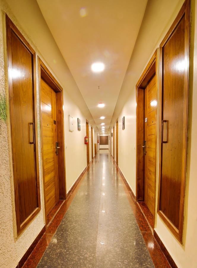 Hotel Divine Lakshmi Ganga Ришикеш Экстерьер фото