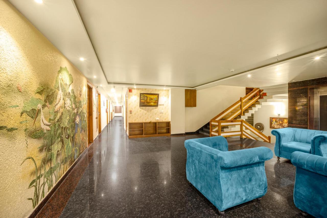 Hotel Divine Lakshmi Ganga Ришикеш Экстерьер фото